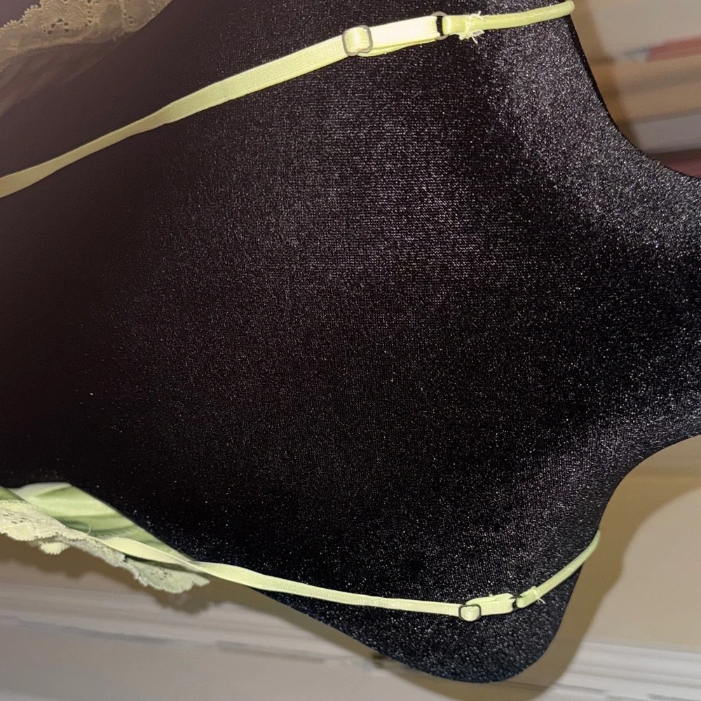 Elegant Light Green Camisole with Floral Details - Picture 10 of 16